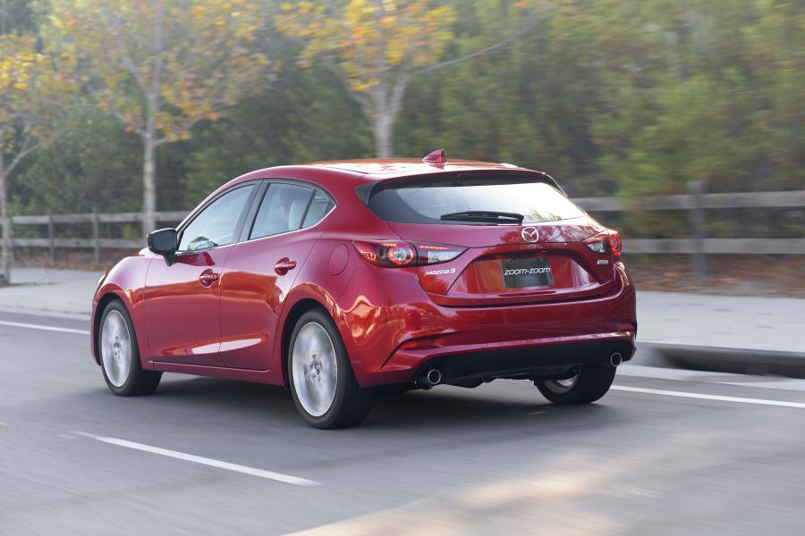 Mazda3 Hatchback 2016 года  (NA) (фото 17 из 24)